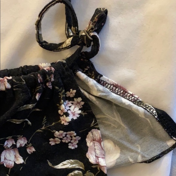 Floral off the shoulder top - Picture 2 of 3